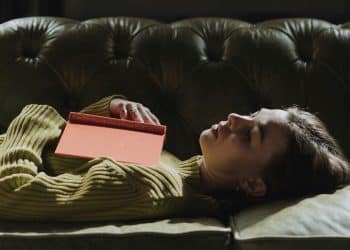 The Ultimate Sunday Reset: Cleaning Up Your Digital Week