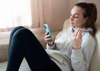 7 Internet Habits People Didn’t Realize Went Viral