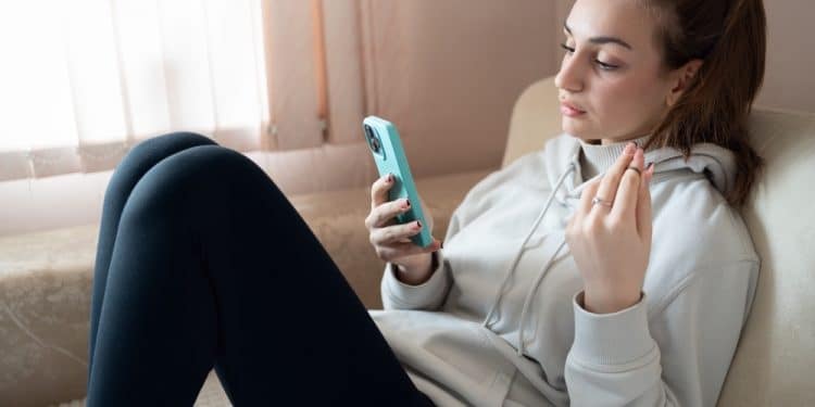 7 Internet Habits People Didn’t Realize Went Viral