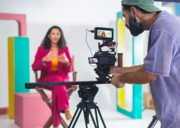 Why Emotional Storytelling Is the New Viral Trend on Social Platforms