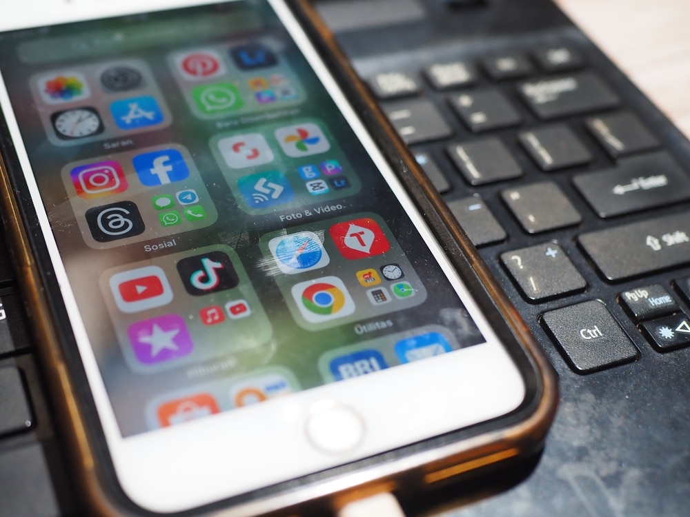 clean up your phone